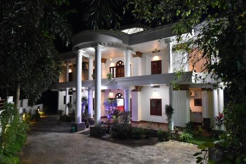 Thalassery House | Sreedevi Gardens