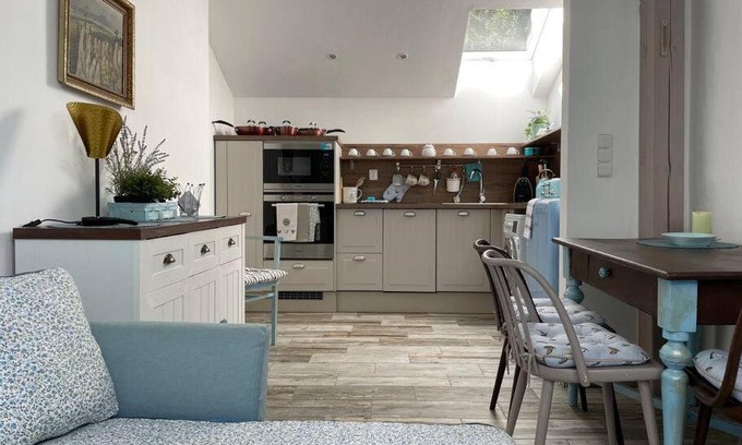 Srni Apartment | Srní-Modrý podkroví byt/dvojdomek u hotelu Vydra