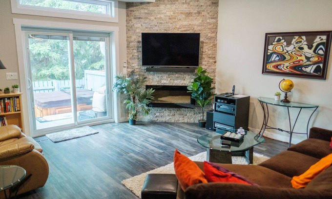 St. Albert House | St. Albert Gem! Double Ensuite, BBQ!