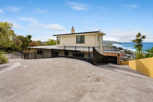 St. Clair House | St Clair Heights Panoramic Views