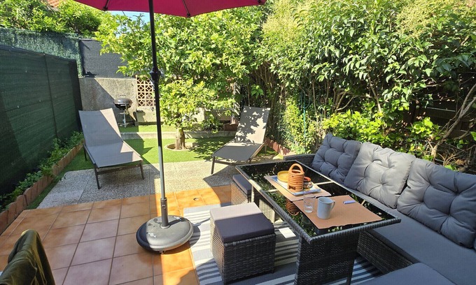 Saint-Cyprien Plage Ski Chalet | St Cyprien charming house in residence with swimming pool