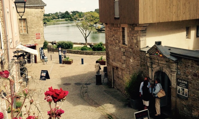 Auray Apartment | St Goustan - T3 in a detached house - 3-star tourist accommodation approval