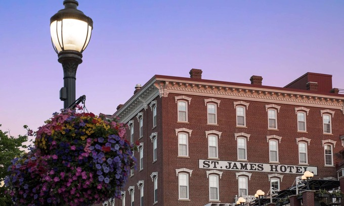 Red Wing Hotel | St James Hotel, a Historic Hotel of America
