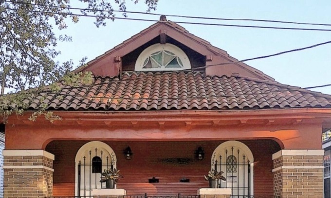 Esplanade Ridge House | St. James Place -The Heart of New Orleans!