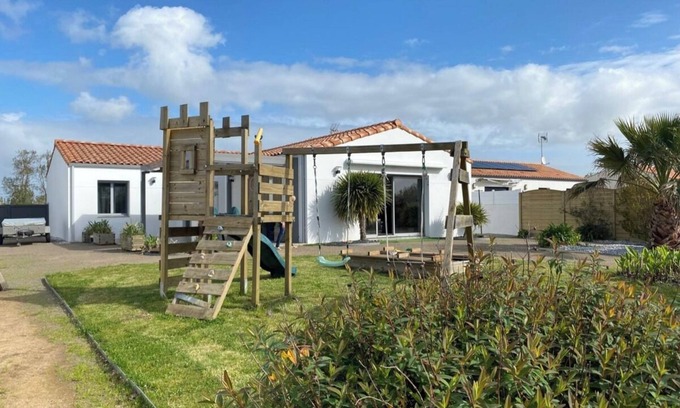 Le Perrier House | St Jean de Monts Le Perrier Pretty house for 6 people between sea and countryside