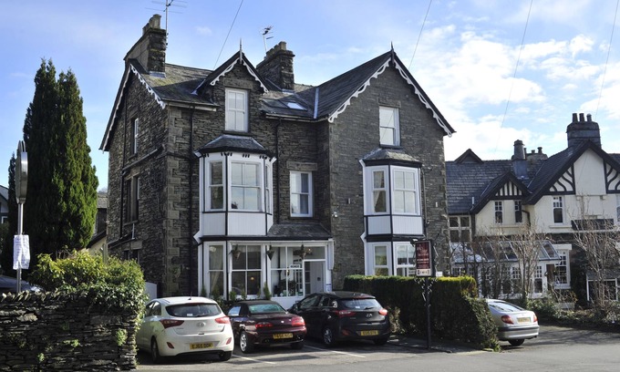 Windermere Bed & Breakfast | St John's Lodge (incl off-site health club)
