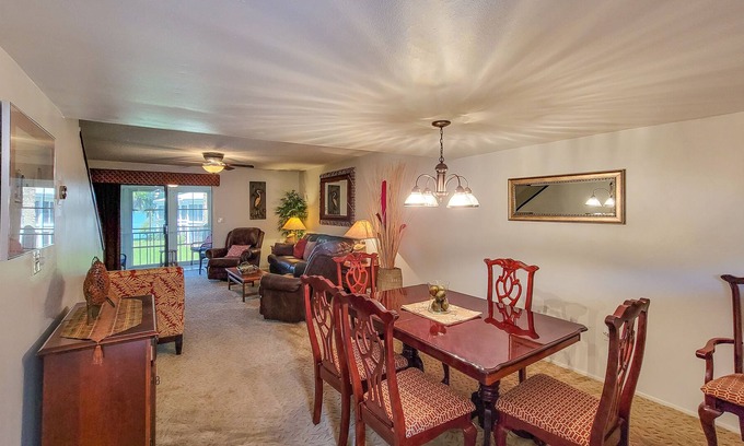 Welaka Condo | St Johns River Townhome, 2BR/1.5BA, Pool/River Vw