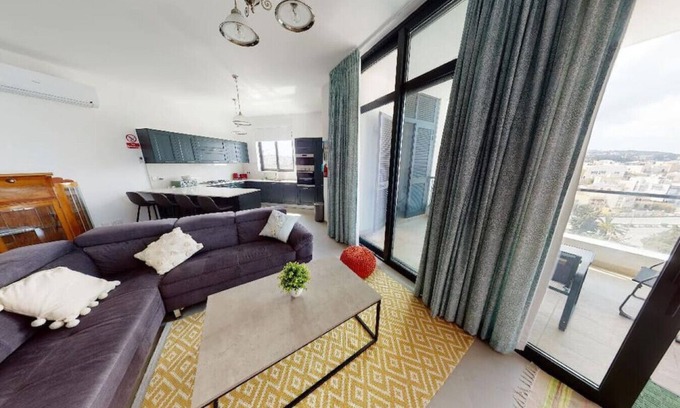 Paceville Apartment | St Julians modern 2-bedroom apartment
