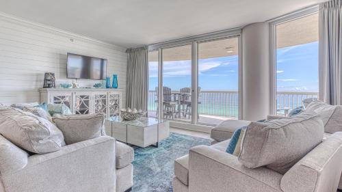 Fort Walton Beach - Destin House | St Maarten 1207 a Completely Remodeled Beach Front Condo at Silver Shells 12th Floor Sleeps 8