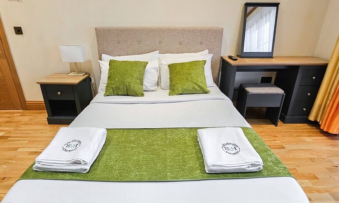 MacMerry Bed & Breakfast | St Martins Guest House - Room 3
