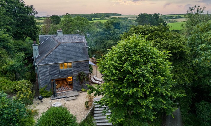 Little Petherick House | St Mary's - Five Bedroom House, Sleeps 11
