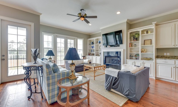 St. Marys House | St Marys Retreat w/Watchtower & Community Hot Tub