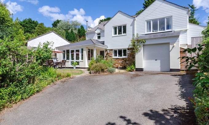 Portmellon House | St Mellyn - Five Bedroom House, Sleeps 8