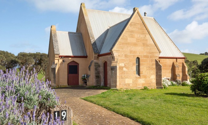 Cape Bridgewater House | St. Peter's Accommodation Cape Bridgewater