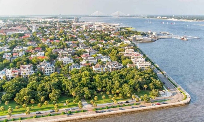 Downtown Charleston House | St. Tropez House | Historic 2-Story w/Courtyard