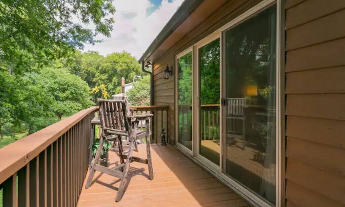 Gallatin Apartment | St4