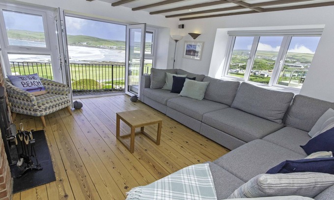 Croyde Cottage | Stables - BEST Sea views in Croyde! Sleeps 8