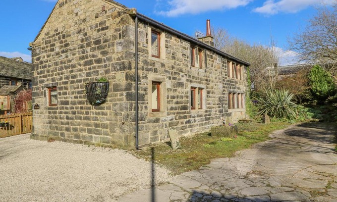 Todmorden House | Stables Cottage