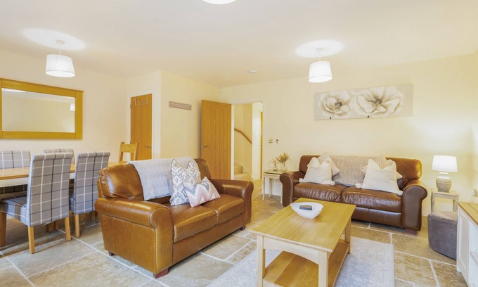 Broadway Cottage | Staddlestone Mews - a cotswold cottage that sleeps 4 guests in 2 bedrooms