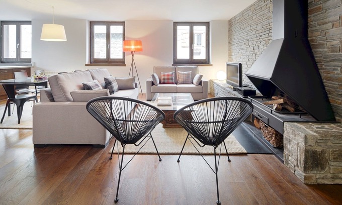Gessa Apartment | Stadium by FeelFree Rentals