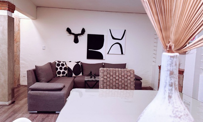 Guadalajara Municipality House | Stadium House - Ground Floor!