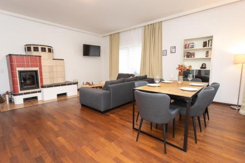 Gohlis House | Stadthaus mit 2 Schlafzimmern & Wohnzimmer mit Kamin - Kostenloser Privat-Parkplatz auf dem Grundstück