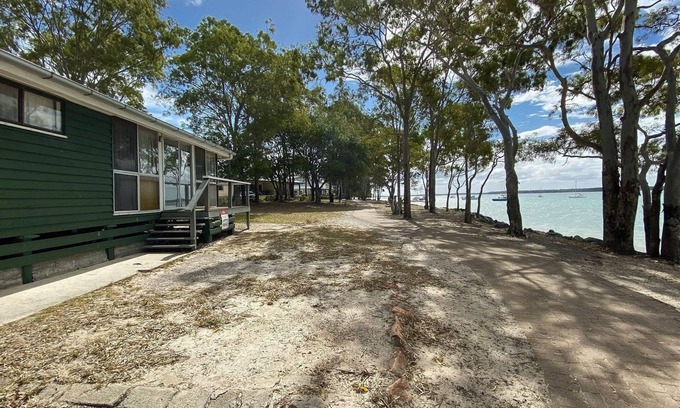 Traviston House | Stafford Hall - Burrum Heads- Riverfront- 3BR- Great Views