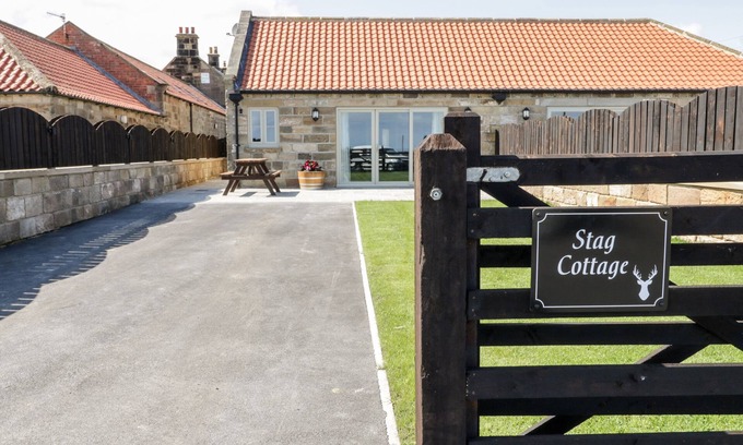 Ruswarp Cottage | STAG COTTAGE AT BROADINGS FARM, pet friendly, with a garden in Whitby