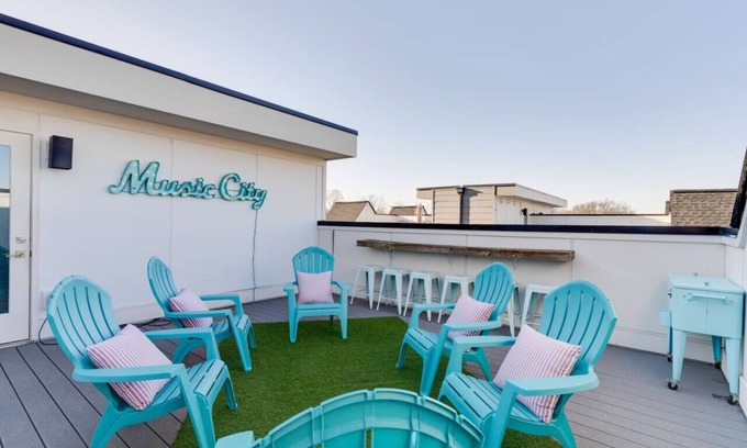 Inglewood House | Stage-Side Stay Near Opry Rooftop 8 Guests!