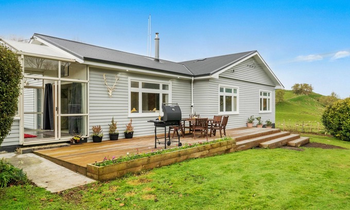 Apiti House | Staghead Cottage – Manawatu Holiday Home