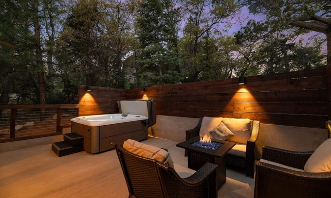Sugarloaf House | Stairway 2 Heaven-Close to National Forest W/Spa
