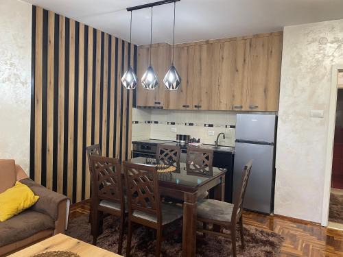 Loznica Apartment | Stan u centru, Loznica