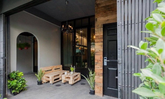 Wat Ratchabophit House | Standard Double Room 1.4 km from Grand Palace