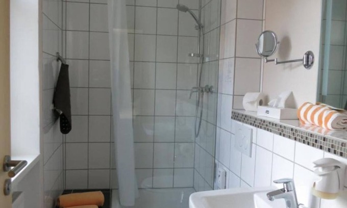 Burgschwalbach Bed & Breakfast | Standard double room 2 (room 2) - Gästehaus Auszeit