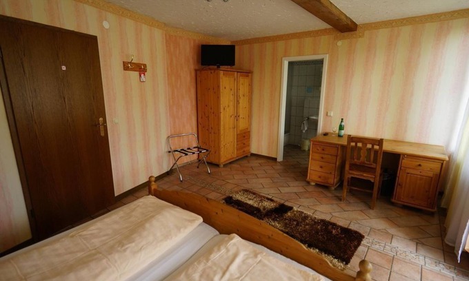 Gemuenden House | Standard Double Room - Hotel Restaurant Gemünden