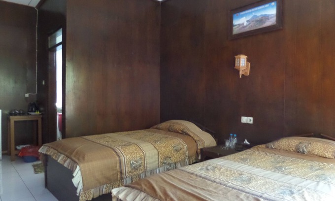 Ngadisari Bed & Breakfast | Standard Twin near Cafe Lava Rst. Bromo