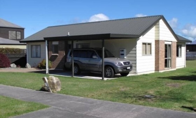 Wharewaka House | Stanley Street, Taupo