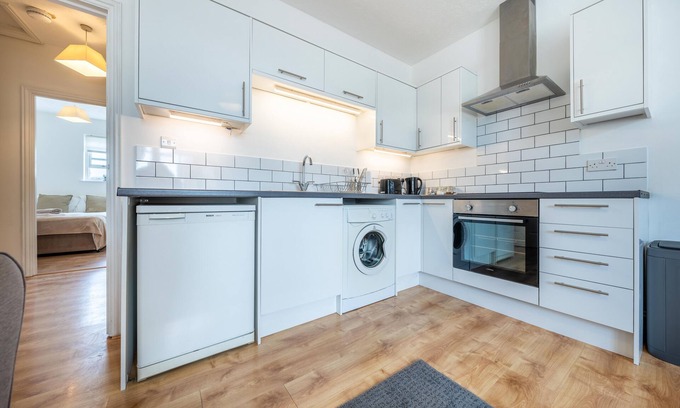 Bishop's Stortford Apartment | Stansted A'port & Bishops Stortford Town Apartment