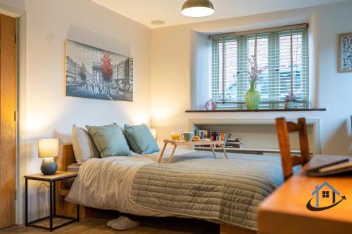 Twywell Apartment | Stanwick Studio, cosy country studio, sleeps 4, parking, wifi