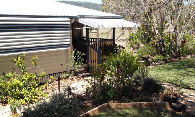 Woolooga Bed & Breakfast | Staple House Bed and Breakfast