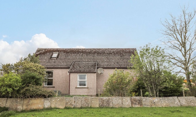 Spittal Cottage | STAR CROFT, pet friendly, country holiday cottage in Watten