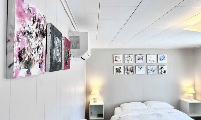 Indian River Apartment | Star Gate Room 4 - The Michelle Jacobs