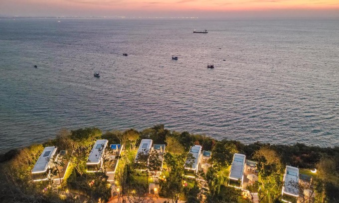 Samaesan House | STAR OVER SEA By Deep night
