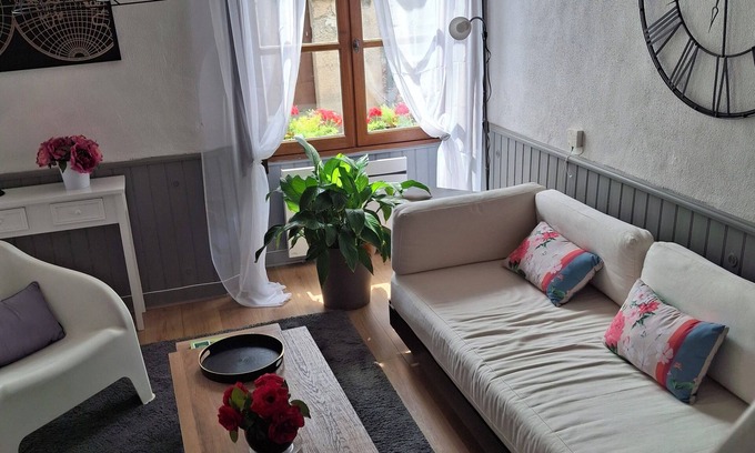 Maire House | * star village house ideal for a family with shops/village