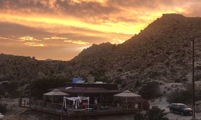 Yucca Valley House | StarBeloved Temple Ranch - Secluded Boulder Estate