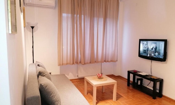 Cukarica Apartment | Stardust Belgrade