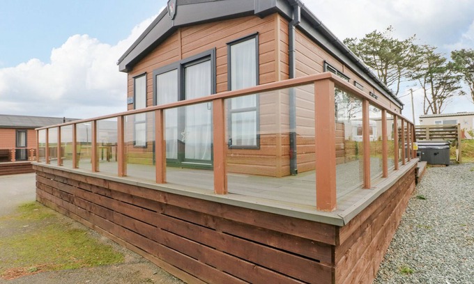 Hasguard Cross Cottage | STARFISH RETREAT, character holiday cottage in Broad Haven