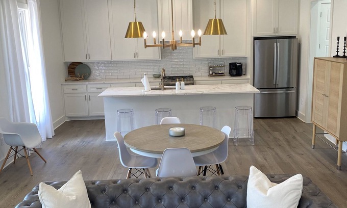 Starkville House | Starkville Luxury Home - New Construction - Summer Family Rental