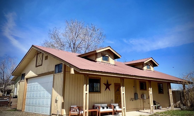 Durango House | Starlight Casita Durango ~ Adorable PRIVATE HOUSE with garage! 9 Mi. S. Of DGO