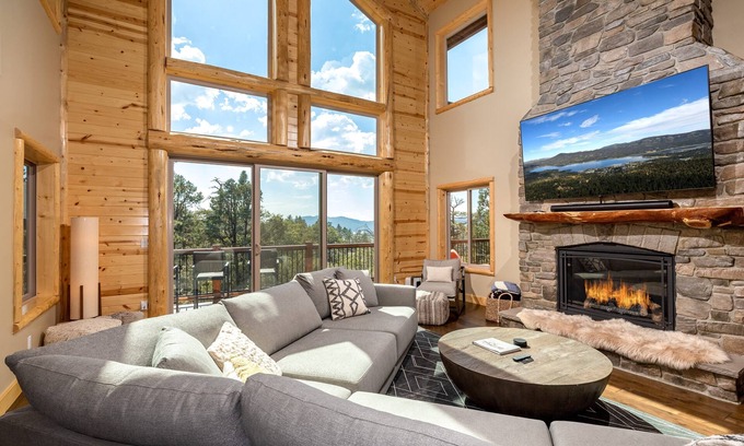 Castle Glen Estates House | Starlight Chalet. Firework Views. Renovated Backyard at This Beautiful Home in Castle Glen Estates.